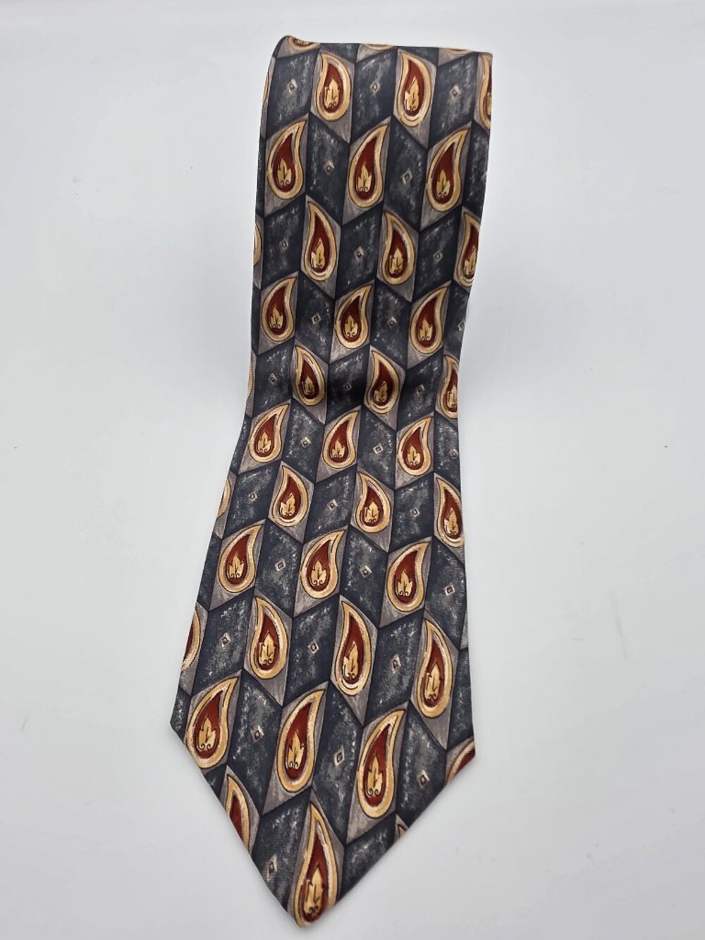 Bill Blass Vintage Geometric Paisley 100% Silk Tie Charcoal Gray Burgundy Gold